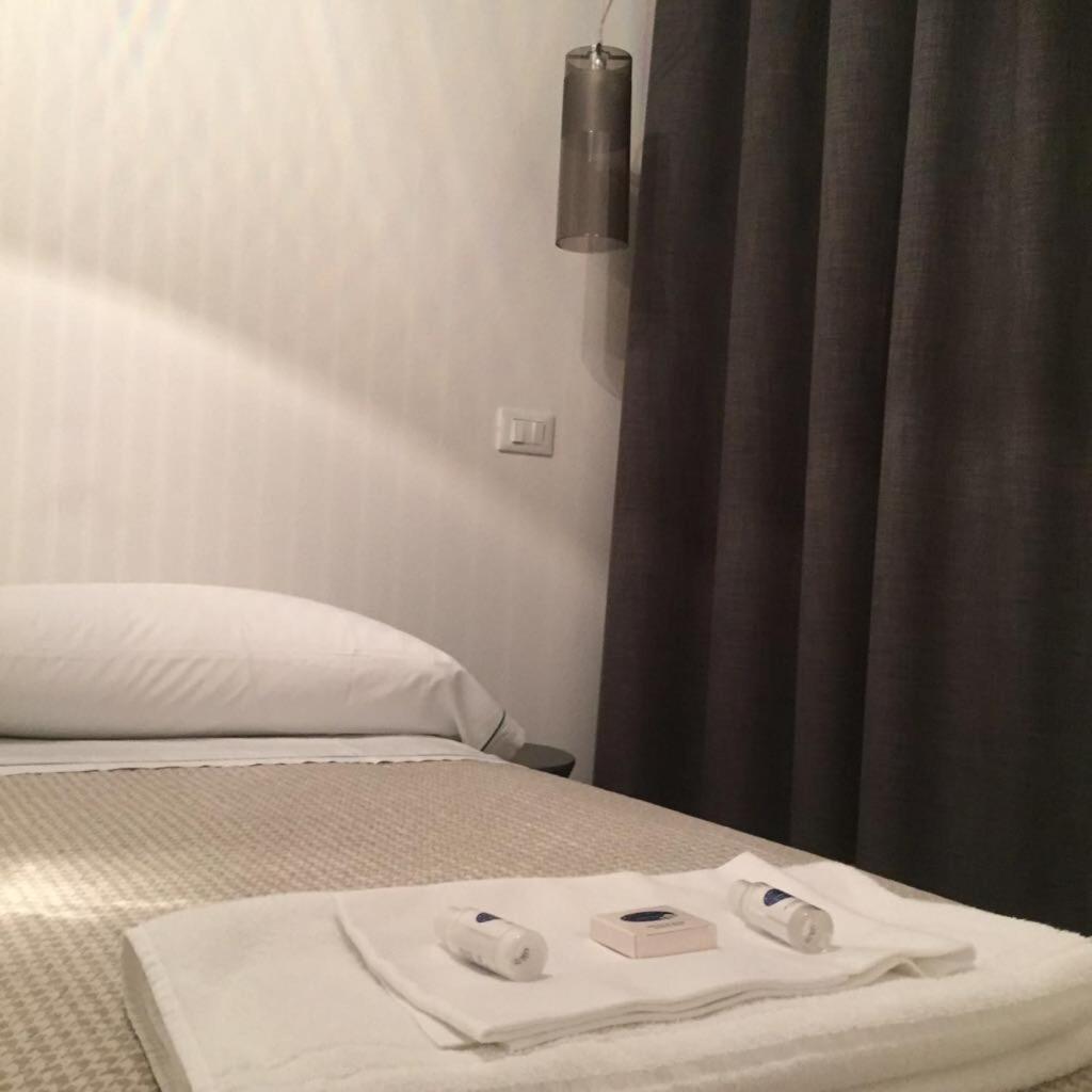 Camere Nicolina 2 เวอนาซซา ภายนอก รูปภาพ