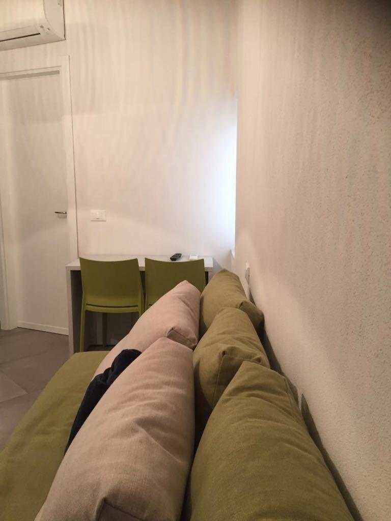 Camere Nicolina 2 เวอนาซซา ภายนอก รูปภาพ